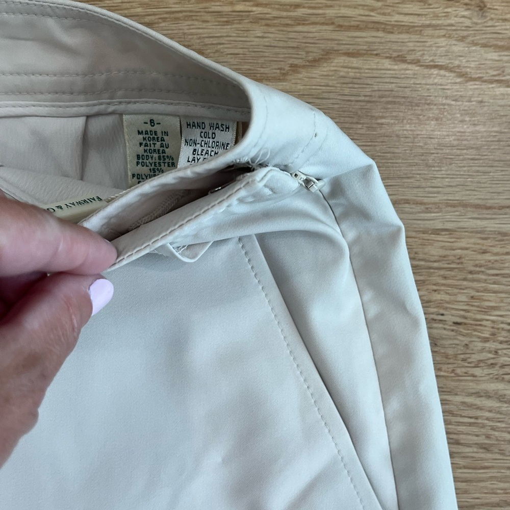 Fairway & Greene skort, khaki color, size 6 - Picture 2 of 5